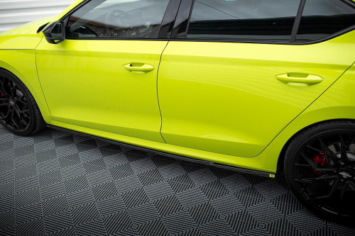 Boční prahové nástavce V.1 Škoda Octavia RS Mk4 