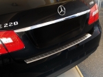 Kryt prahu zadních dveří Mercedes E Class W212 Limousine