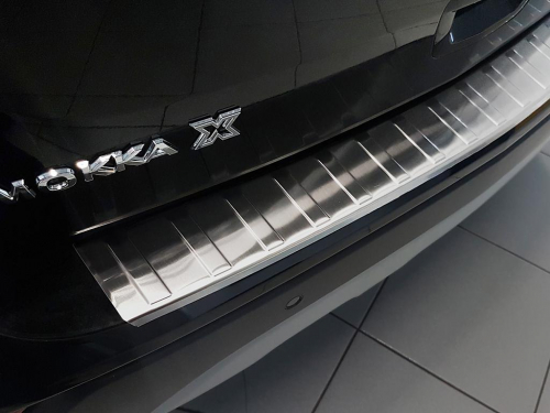 Kryt prahu zadních dveří Opel MOKKA X facelift